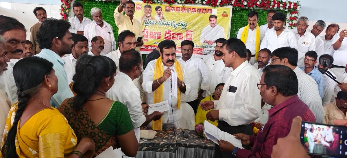 ప్రజల చెంతకే ప్రజాదర్బార్.. సమస్యల పరిష్కారమే లక్ష్యం: శంకర్ యాదవ్